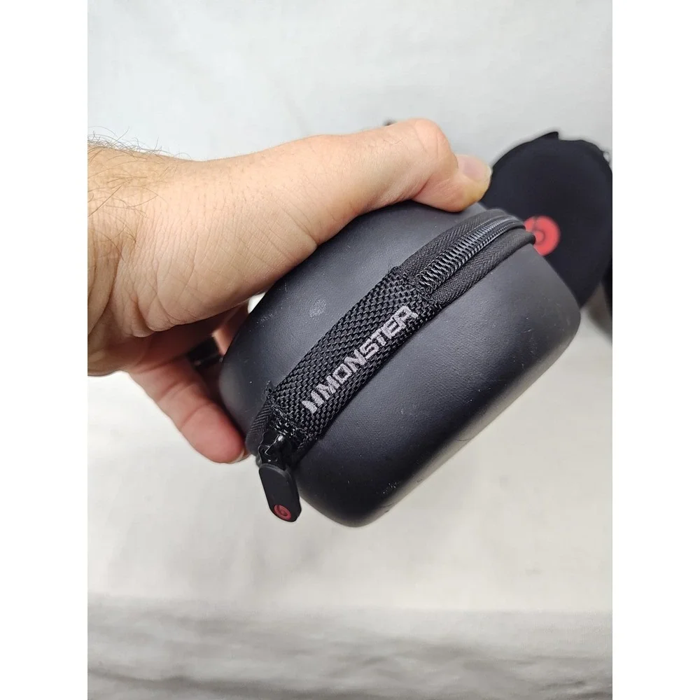 Lot of 4 Beats Headphone Cases Bags Travel Vacation Black Red No Headphones